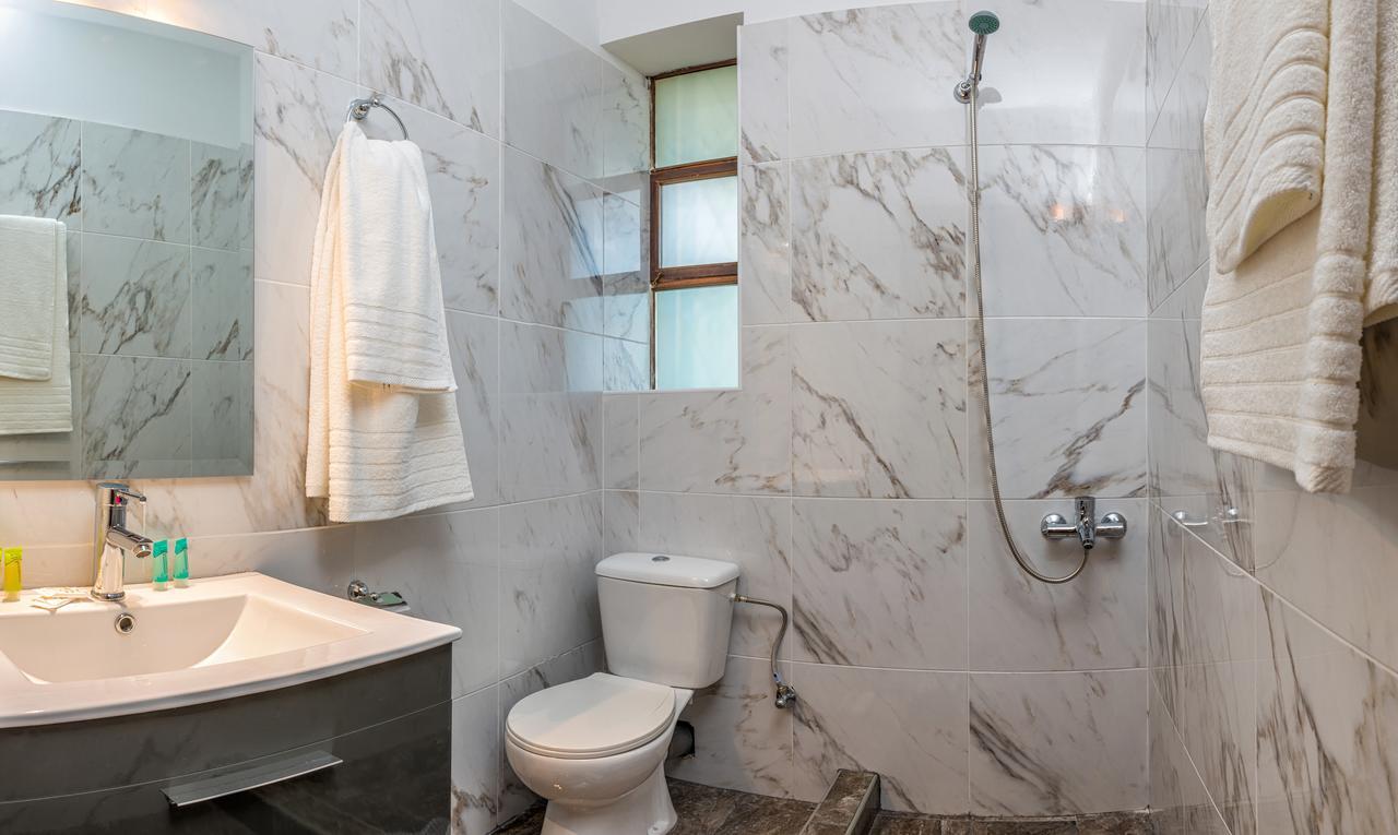 Georgalas Sun Beach Rooms Nea Kallikrateia ภายนอก รูปภาพ
