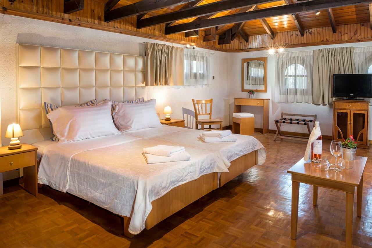 Georgalas Sun Beach Rooms Nea Kallikrateia ภายนอก รูปภาพ
